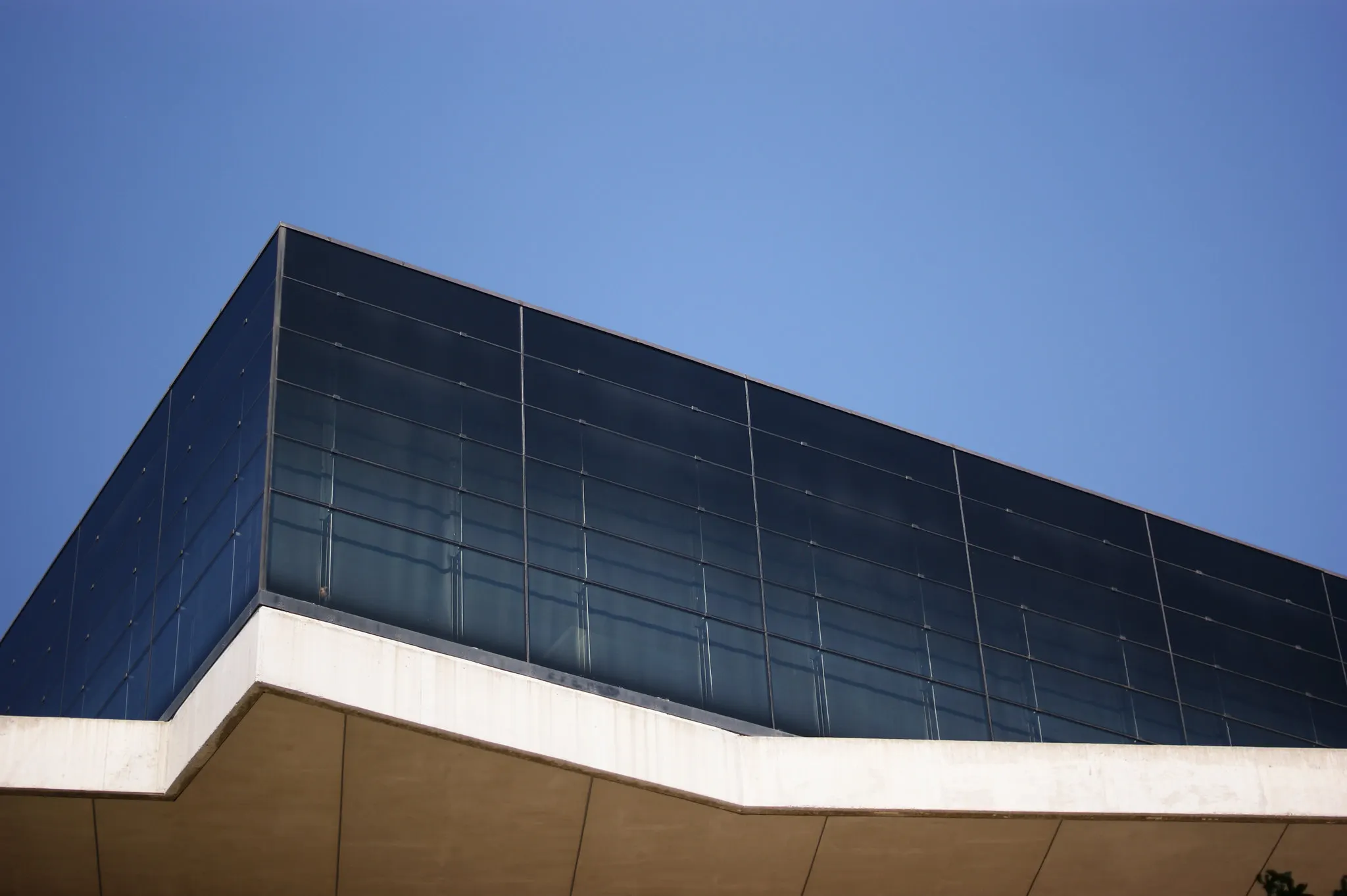 This post comes without any images, that’s why I’m showing you this beautiful image that I took in Athens, a couple of years ago — a wonderful city!